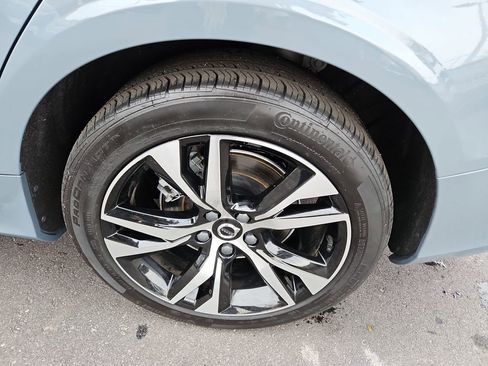 Used 2024 Volvo S60 B5 Core image 30