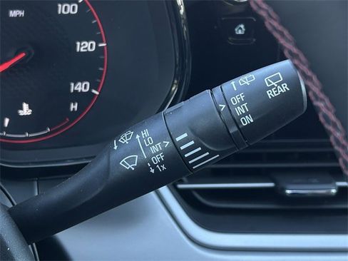 Used 2025 Chevrolet Trax RS image 26