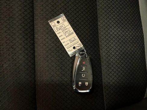 Used 2022 Chevrolet TrailBlazer RS w/ Sun and Liftgate Package image 32