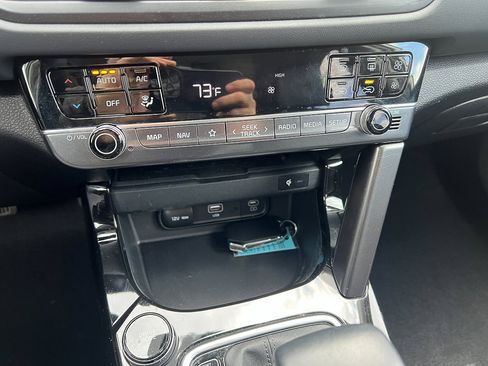 Used 2025 Kia Seltos EX w/ EX Sunroof Package image 21