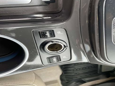 Used 2014 Ford Escape Titanium FWD image 27