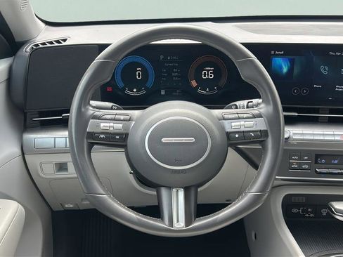 Used 2024 Hyundai Kona SEL FWD image 18