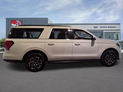 Used 2024 Ford Expedition Max XLT AWD/4WD image 26