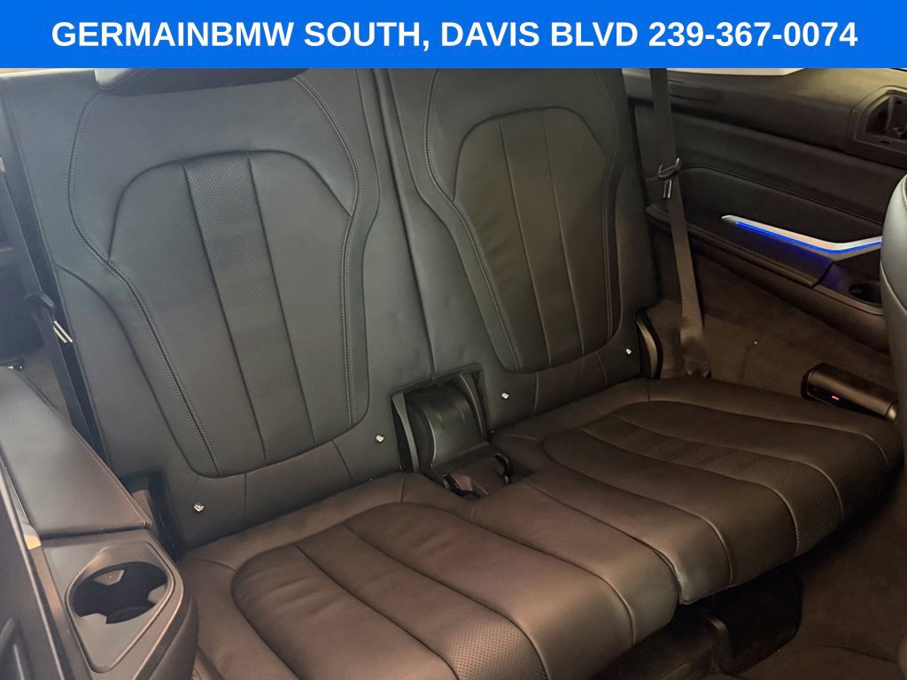 Used 2020 BMW X7 xDrive40i w/ Executive Package AWD/4WD image 25