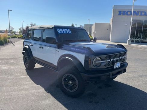 Used 2021 Ford Bronco Badlands image 2