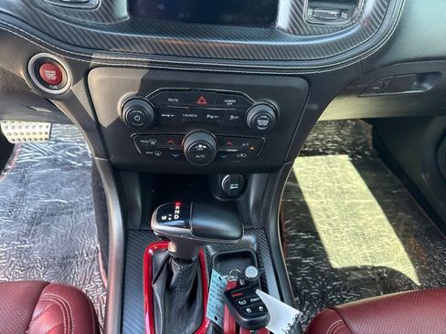 Used 2022 Dodge Charger SRT Hellcat w/ Carbon/Suede Interior Package RWD image 17