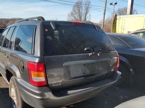 Used 2004 Jeep Grand Cherokee Laredo w/ Tan Your Hide Group image 4