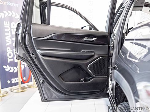 Used 2021 Jeep Grand Cherokee L Laredo w/ Luxury Tech Group I AWD/4WD image 34