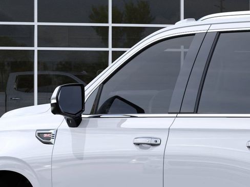 New 2026 GMC Yukon Denali w/ Sun & Power Step Package image 78