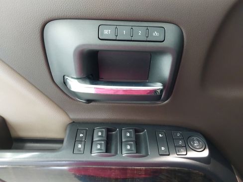 Used 2016 GMC Sierra 2500 Denali w/ Duramax Plus Package image 26