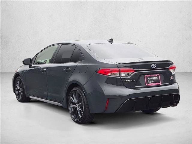 Used 2023 Toyota Corolla SE w/ SE Package FWD image 8