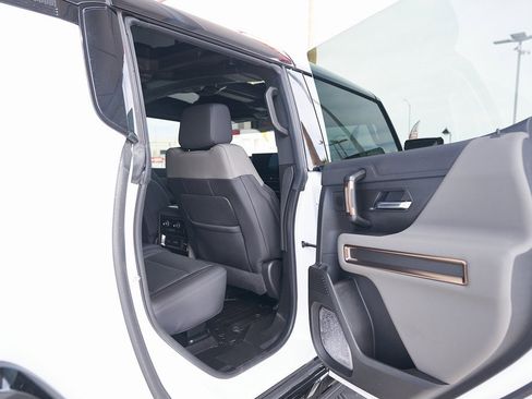 Used 2025 GMC Hummer EV 3X image 16