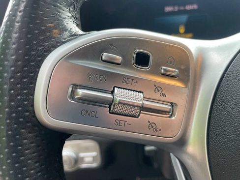 Used 2020 Mercedes-Benz GLE 350 4MATIC image 10