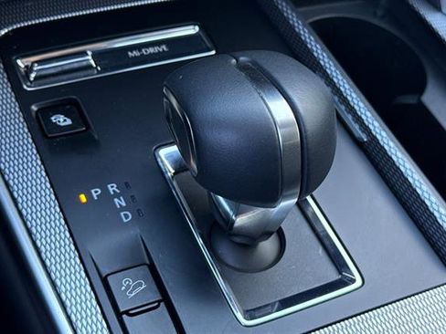 Certified 2025 MAZDA CX-70 Plug-In Hybrid w/ Premium Pkg image 23