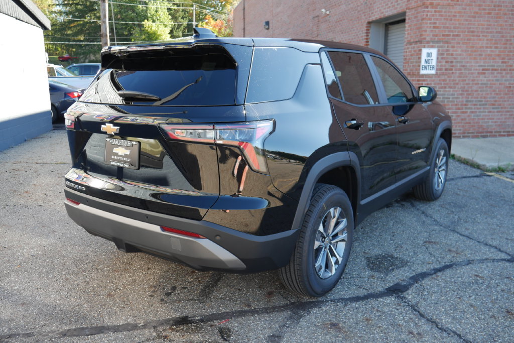 New 2027 Chevrolet Equinox LT AWD/4WD image 3