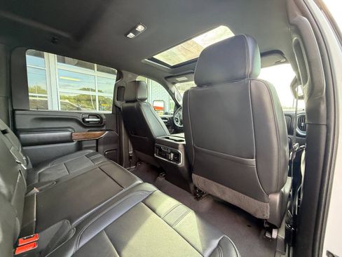 Used 2021 Chevrolet Silverado 2500 High Country w/ Z71 Off-Road Package AWD/4WD image 39