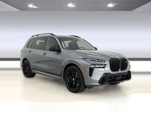Used 2023 BMW X7 M60i w/ Executive Package AWD/4WD image 7