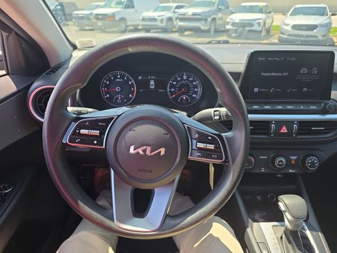 Used 2023 Kia Forte LXS FWD image 14