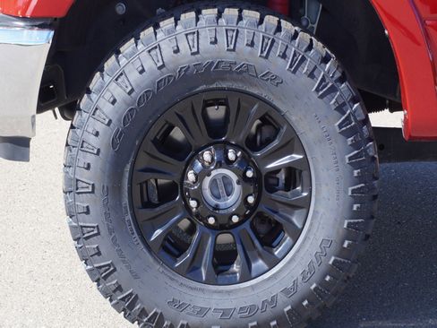 Used 2021 Ford F250 Lariat w/ Tremor Off-Road Package image 9