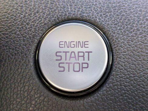 Used 2022 Kia Sorento S image 28