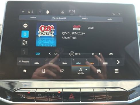 Used 2023 Jeep Compass Altitude w/ Convenience Group image 19