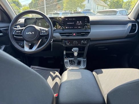 Certified 2024 Kia Seltos LX AWD/4WD image 19