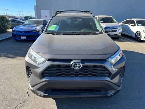 Used 2024 Toyota RAV4 LE AWD/4WD image 1