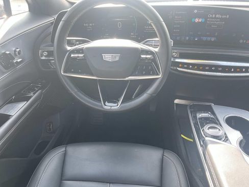 Used 2024 Cadillac Lyriq Tech RWD image 13