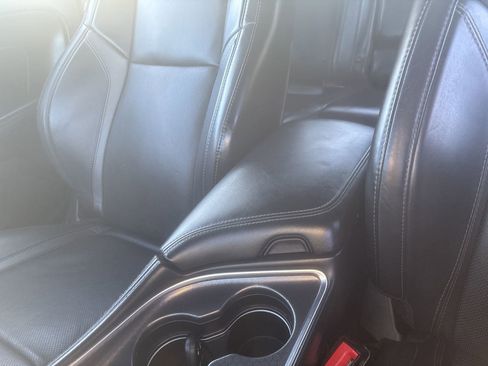 Used 2016 Dodge Challenger SXT Plus image 19