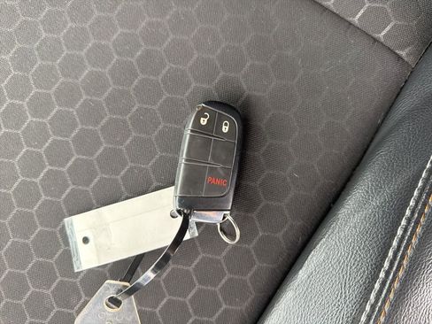 Certified 2021 Jeep Compass Latitude image 34