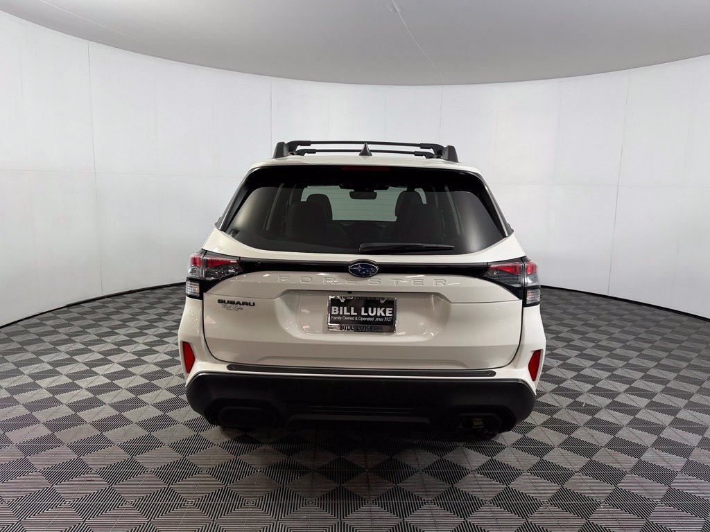 Used 2025 Subaru Forester Premium AWD/4WD image 10