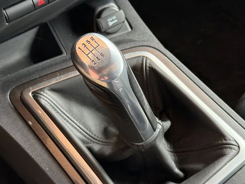 Used 2010 Dodge Challenger SRT8 w/ Special Edition Group image 28