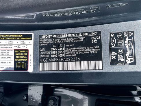 Used 2023 Mercedes-Benz EQS 580 4MATIC SUV image 31