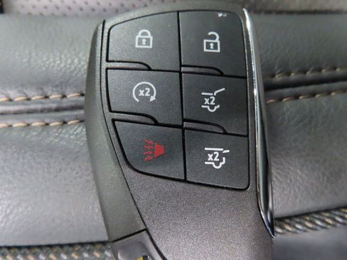 Used 2025 Chevrolet Tahoe High Country AWD/4WD image 77