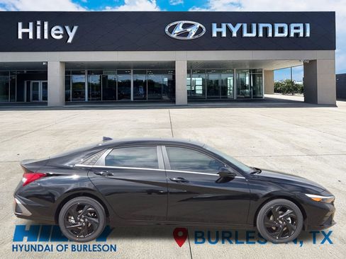 New 2026 Hyundai Elantra SEL Sport Premium FWD image 3