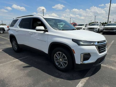 Used 2022 Chevrolet Traverse LT AWD/4WD image 2