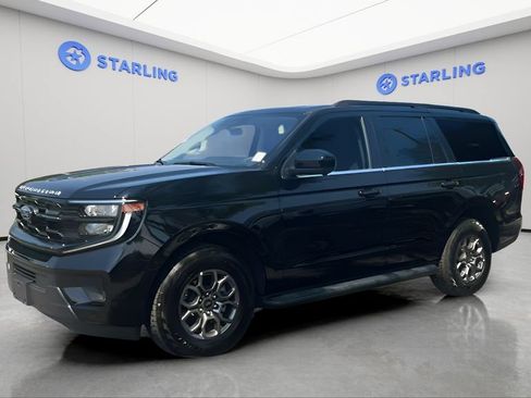 Used 2025 Ford Expedition Active AWD/4WD image 7