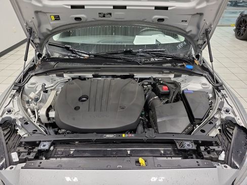 Used 2024 Volvo S60 B5 Core image 40