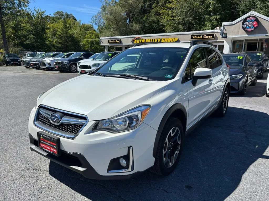 Used 2017 Subaru Crosstrek 2.0i Premium AWD/4WD image 4