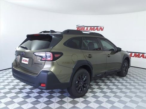 Used 2025 Subaru Outback Onyx Edition image 4