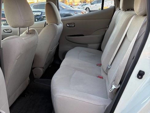 Used 2011 Nissan Leaf SL image 24