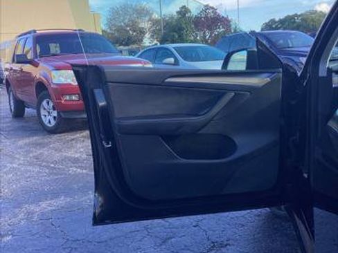 Used 2023 Tesla Model Y Long Range image 12