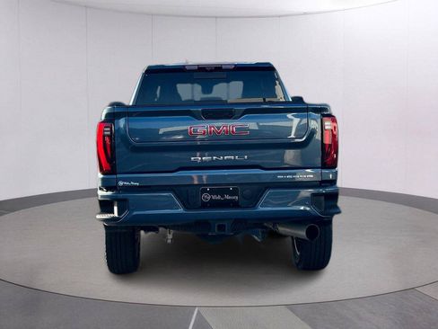 Used 2025 GMC Sierra 2500 Denali w/ Denali Reserve Package AWD/4WD image 4