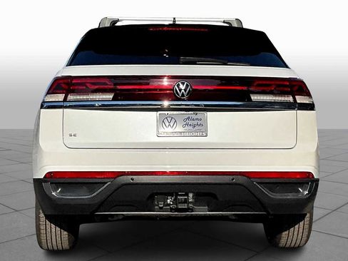 New 2026 Volkswagen Atlas Cross Sport SE FWD image 4