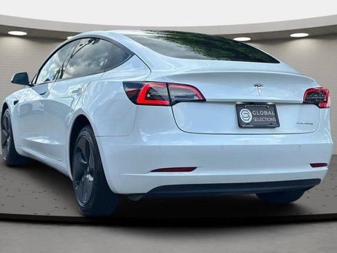 Used 2022 Tesla Model 3 Long Range AWD/4WD image 5