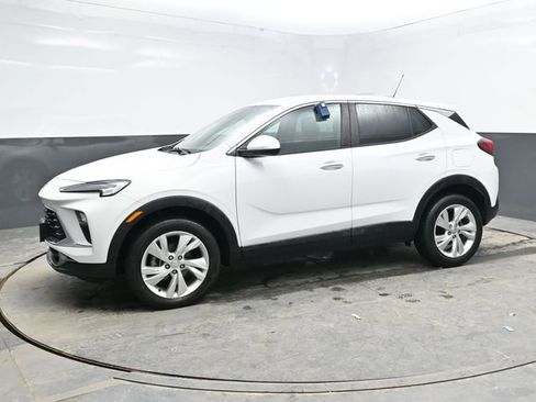 Used 2025 Buick Encore GX Preferred image 3