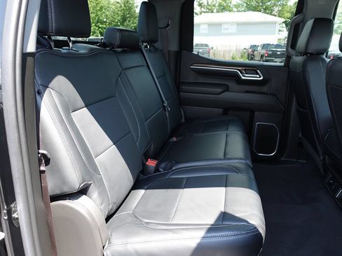 Used 2022 Chevrolet Silverado 1500 LT AWD/4WD image 29