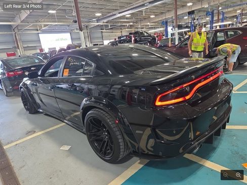 Used 2019 Dodge Charger Scat Pack RWD image 3