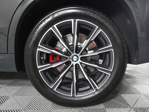 Used 2026 BMW X5 M60i AWD/4WD image 31