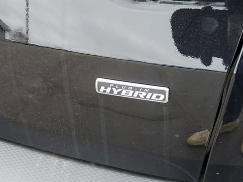 New 2024 Ford Escape PHEV image 6